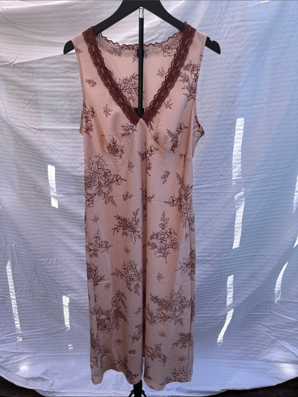 NWOT Women's Pink Floral Lace-Trim Slip Dress M